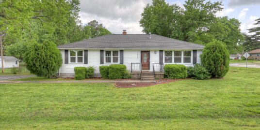 1500 Robertson Ave, Carthage, MO 64836