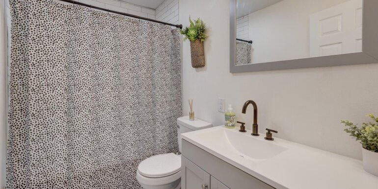 20250929145325835219000000-o