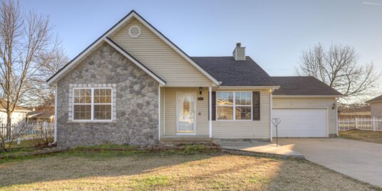 918 Caitlan Dr, Oronogo, MO 64855